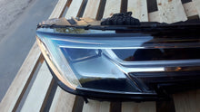 Laden Sie das Bild in den Galerie-Viewer, Frontscheinwerfer Audi A4 B9 8W0941034A Rechts Scheinwerfer Headlight