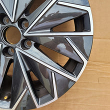 Laden Sie das Bild in den Galerie-Viewer, 1x Alufelge 17 Zoll 6.5" 5x112 658601025F Skoda Scala Rim Wheel FEL3930797375ul