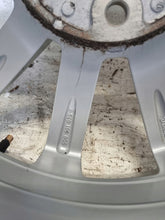 Load image into Gallery viewer, 1x Alufelge 17 Zoll 6.0" 5x112 48ET Glanz Silber 5G0601025K VW Rim Wheel FEL7315126168ki