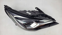 Load image into Gallery viewer, Frontscheinwerfer Opel Astra K 7963200002-1KUD2 39077807 LED Rechts Headlight SCH2736760974ab