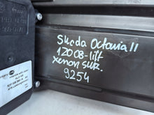 Laden Sie das Bild in den Galerie-Viewer, Frontscheinwerfer Skoda Octavia II 1ZL24705232 Xenon Rechts Headlight SCH7164833666dh