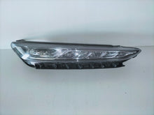 Laden Sie das Bild in den Galerie-Viewer, Frontscheinwerfer Hyundai Kona 92208-J9000 LED Rechts Scheinwerfer Headlight