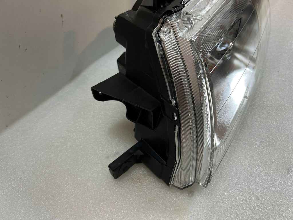 Frontscheinwerfer Mitsubishi Pajero I Sport Rechts Scheinwerfer Headlight SCH4967631341ox