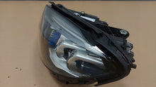 Laden Sie das Bild in den Galerie-Viewer, Frontscheinwerfer Mercedes-Benz W205 A2059061506 LED Links Headlight SCH3245629924zc