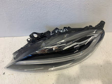 Laden Sie das Bild in den Galerie-Viewer, Frontscheinwerfer Volvo 31677018 Full LED Links Scheinwerfer Headlight