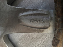 Load image into Gallery viewer, 1x Alufelge 17 Zoll 7.0&quot; 5x100 45ET PZ406-T067C Toyota Avensis Rim Wheel
