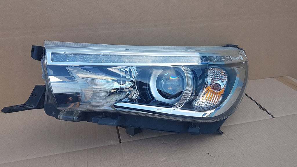 Frontscheinwerfer Toyota Hilux Full LED Links Scheinwerfer Headlight SCH8980561077lb