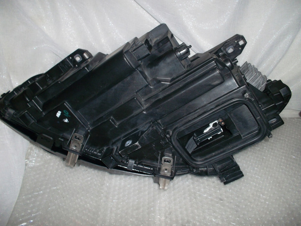 Frontscheinwerfer Mercedes-Benz W246 A2469066201 A2469066101 Rechts oder Links SCH6274739420be