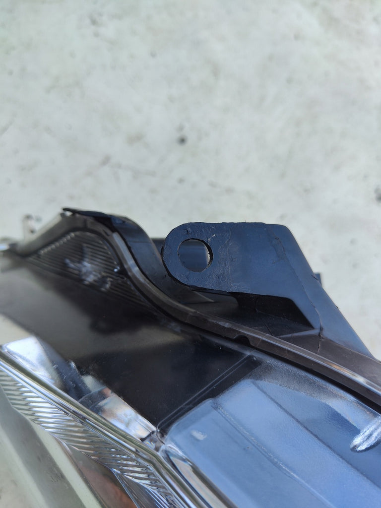 Frontscheinwerfer Toyota Yaris FPW1718 Ein Stück (Rechts oder Links) Headlight SCH2834695399ia