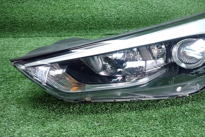 Frontscheinwerfer Hyundai Tucson 92101D7100 Links Scheinwerfer Headlight SCH6506010033yo