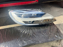 Load image into Gallery viewer, Frontscheinwerfer Volvo V40 31420444 LED Rechts Scheinwerfer Headlight SCH2016908630ew