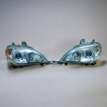 Laden Sie das Bild in den Galerie-Viewer, Frontscheinwerfer Mercedes-Benz W163 1638200749 Ein Stück (Rechts oder Links)