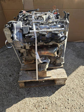 Laden Sie das Bild in den Galerie-Viewer, Motor Mercedes-Benz Cls C219 272964 3.5 272PS 200kW 132TKm 2009 Benzin Komplett