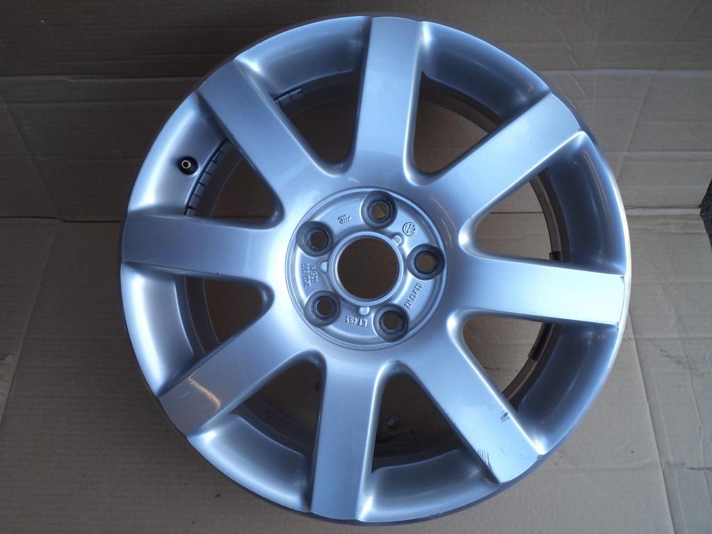 1x Alufelge 17 Zoll 6.0" 5x112 48ET VW Golf V Rim Wheel