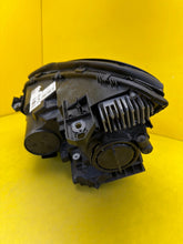 Laden Sie das Bild in den Galerie-Viewer, Frontscheinwerfer Mercedes-Benz Gla A1569061800 Xenon Rechts Headlight SCH8094093667dt