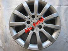 Load image into Gallery viewer, 1x Alufelge 16 Zoll 7.5&quot; 5x112 42ET Glanz Silber Mercedes-Benz Rim Wheel