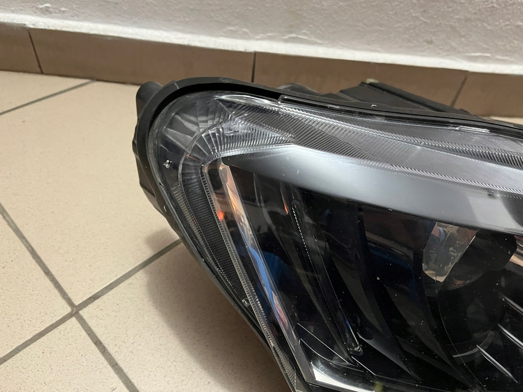Frontscheinwerfer Skoda Superb III 3V1941016B Xenon Rechts Headlight SCH8350653061nr