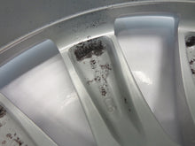 Laden Sie das Bild in den Galerie-Viewer, 1x Alufelge 17 Zoll 7.0" 5x112 43ET Glanz Silber 5N0601025AH VW Passat Tiguan FEL8362295567ry