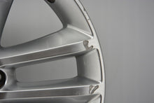 Laden Sie das Bild in den Galerie-Viewer, 1x Alufelge 17 Zoll 7.0" 5x110 44ET 13212361 Opel Rim Wheel FEL4820482985ry