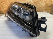 Laden Sie das Bild in den Galerie-Viewer, Frontscheinwerfer Skoda Superb 941016C Full LED Rechts Scheinwerfer Headlight