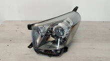 Laden Sie das Bild in den Galerie-Viewer, Frontscheinwerfer Toyota Iq Xenon Links Scheinwerfer Headlight SCH9992285762mt
