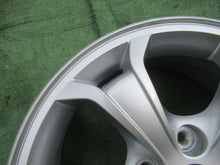 Laden Sie das Bild in den Galerie-Viewer, 1x Alufelge 16 Zoll 6.5&quot; 5x114.3 41ET Glanz Silber 52910-2E700 Hyundai Tucson