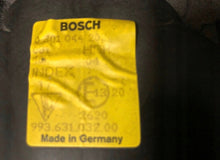 Laden Sie das Bild in den Galerie-Viewer, Frontscheinwerfer Porsche 911 993 0301044202 Rechts Scheinwerfer Headlight SCH1142107357bt