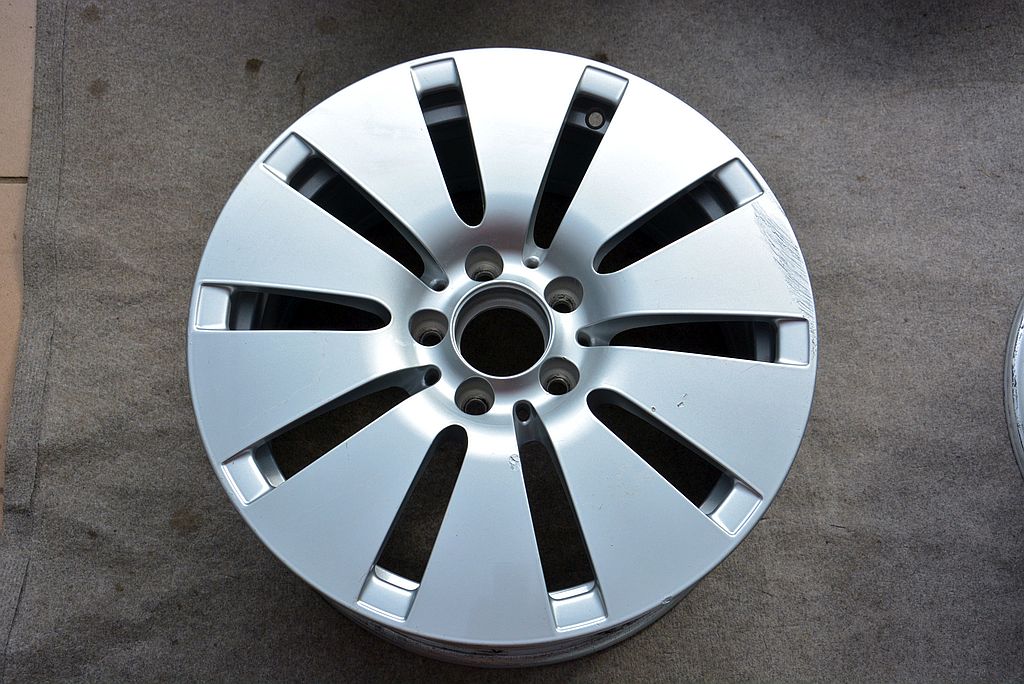 1x Alufelge 17 Zoll 8.0" 5x112 54ET Glanz Silber A2054013800 Mercedes-Benz A205 FEL6294440195ya