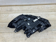 Laden Sie das Bild in den Galerie-Viewer, Frontscheinwerfer BMW 1 F40 7214913-13 7214914-13 Ein Satz Headlight SCH7293524200im
