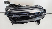Laden Sie das Bild in den Galerie-Viewer, Frontscheinwerfer Jeep 522187170 Rechts Scheinwerfer Headlight SCH5584110734zh