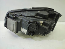 Laden Sie das Bild in den Galerie-Viewer, Frontscheinwerfer Hyundai W176 A1768200661 Xenon Rechts Scheinwerfer Headlight