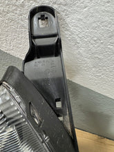 Laden Sie das Bild in den Galerie-Viewer, Frontscheinwerfer Mitsubishi Space W Star Rechts Scheinwerfer Headlight SCH3189080060ta
