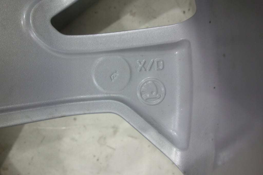 1x Alufelge 17 Zoll 7.0" 5x112 45ET 5E0601025S Skoda Octavia Iii Rim Wheel FEL4175340398bk