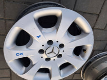 Laden Sie das Bild in den Galerie-Viewer, 1x Alufelge 16 Zoll 7.0" 5x112 31ET Glanz Grau A2034012802 Mercedes-Benz W203 FEL3560778568sc