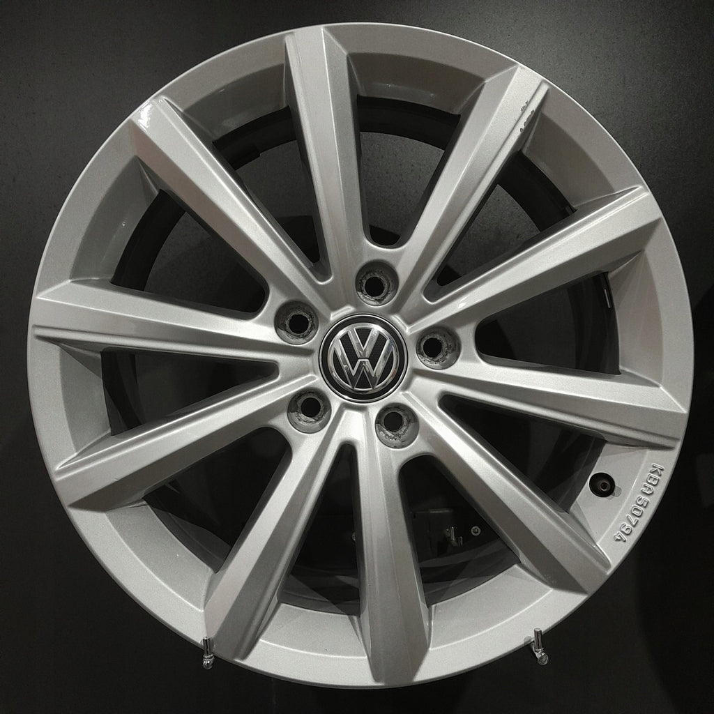 1x Alufelge 17 Zoll 7.0" 5x112 45ET Glanz Silber 2GA601025M VW T-Roc Rim Wheel FEL3212804380vg