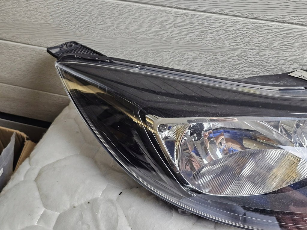 Frontscheinwerfer Ford Focus III BM51-13W029-RA Rechts Scheinwerfer Headlight SCH7474514021sk