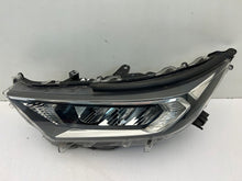 Laden Sie das Bild in den Galerie-Viewer, Frontscheinwerfer Toyota V Links Scheinwerfer Headlight