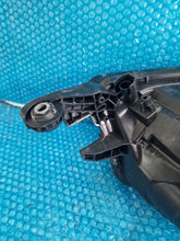 Laden Sie das Bild in den Galerie-Viewer, Frontscheinwerfer Skoda Fabia 6V1941015D Links Scheinwerfer Headlight