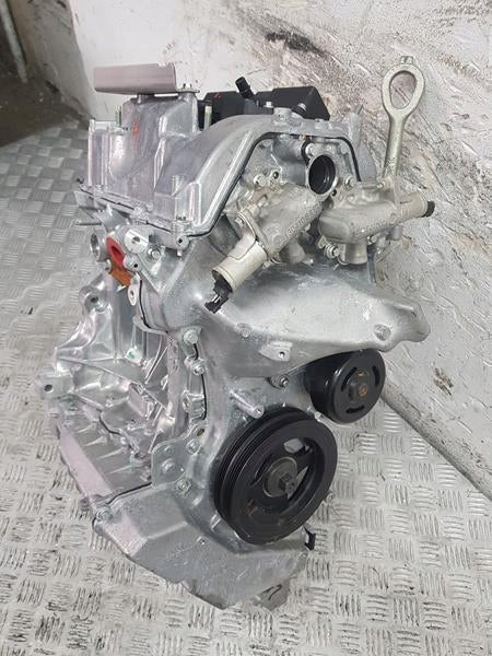 Motor Dacia Renault B4DH4D4 1.0 Benzin Engine Unkomplett