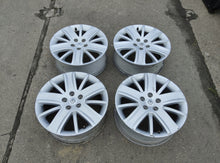 Load image into Gallery viewer, 1x Alufelge 17 Zoll 7.0" 5x108 Glanz Silber 8200367646 Renault Laguna Rim Wheel FEL8627657578td