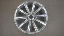 Laden Sie das Bild in den Galerie-Viewer, 1x Alufelge 17 Zoll 7.0&quot; 5x112 40ET 3G0601025D VW Passat B8 Rim Wheel