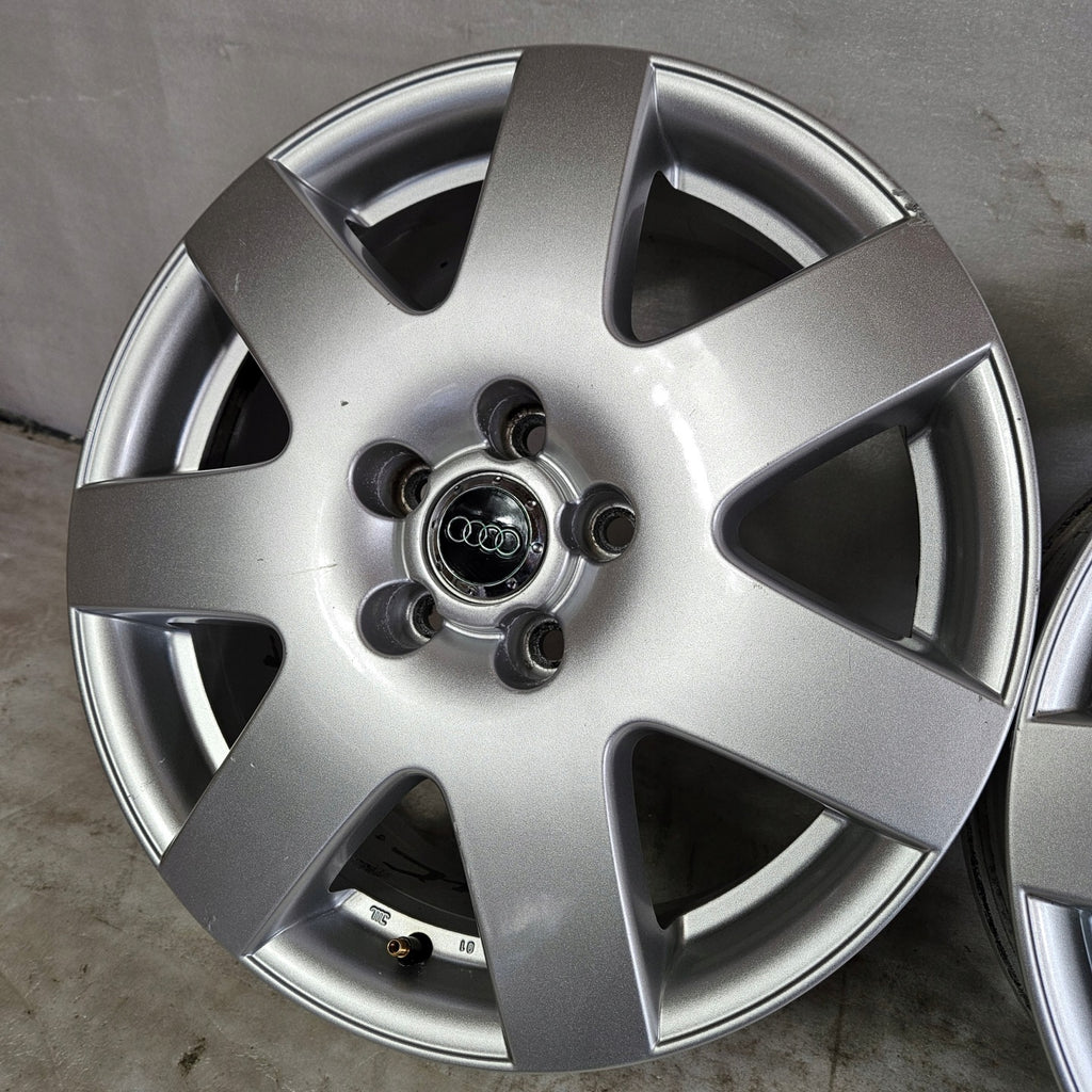 4x Alufelge 17 Zoll 7.0" 5x112 45ET 3B0071492 Audi A4 B6 B7 Passat Beetle Sharan FEL1142361066om