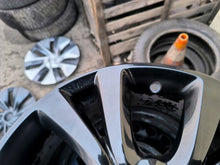 Laden Sie das Bild in den Galerie-Viewer, 1x Alufelge 18 Zoll 7.0" 5x114.3 45ET Glanz Schwarz 9965787080 Mazda 3 Rim Wheel FEL6316659416ej