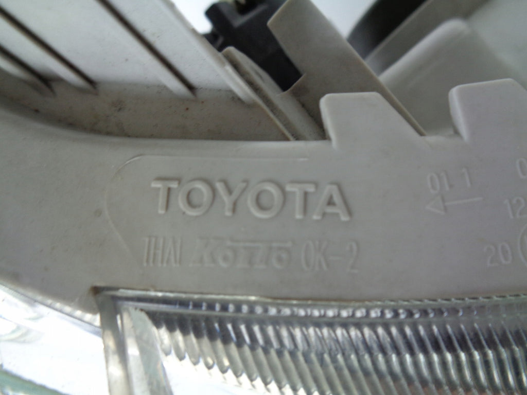 Frontscheinwerfer Toyota Hilux Rechts Scheinwerfer Headlight SCH1976742677hv