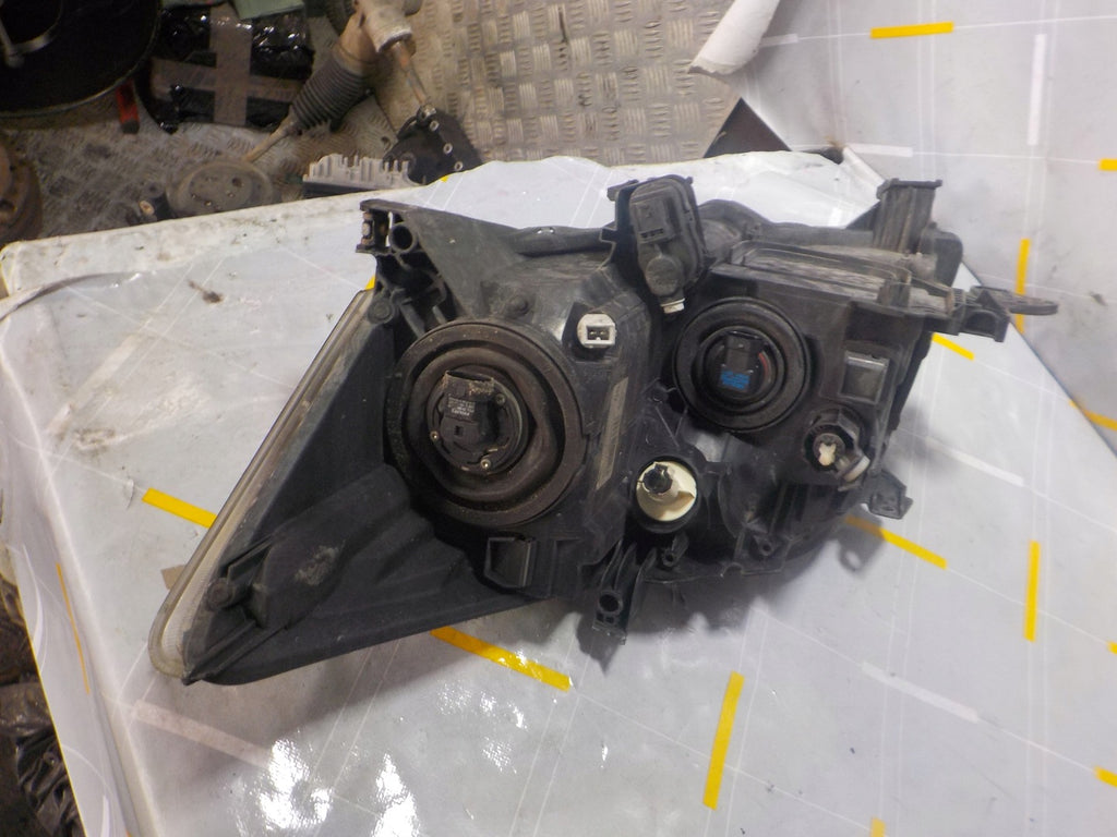 Frontscheinwerfer Toyota Auris 81110-02470 Rechts Scheinwerfer Headlight