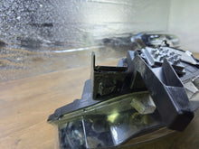 Laden Sie das Bild in den Galerie-Viewer, Frontscheinwerfer Renault Espace 260101765R Rechts Scheinwerfer Headlight SCH1739523525ln