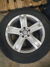 Load image into Gallery viewer, 1x Alufelge 17 Zoll 7.5" 5x112 47 5ET Glanz Silber A2044015502 Mercedes-Benz FEL9879948990uy