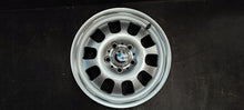 Laden Sie das Bild in den Galerie-Viewer, 1x Alufelge 16 Zoll 7.0&quot; 5x120 Glanz 1094502 BMW 1 Rim Wheel