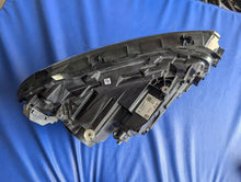 Laden Sie das Bild in den Galerie-Viewer, Frontscheinwerfer Mercedes-Benz Eqa Eqb A2439068900 Links Scheinwerfer Headlight SCH7075241111em