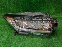 Laden Sie das Bild in den Galerie-Viewer, Frontscheinwerfer Honda Hrv Hr-V Rechts Scheinwerfer Headlight SCH2764892020bg